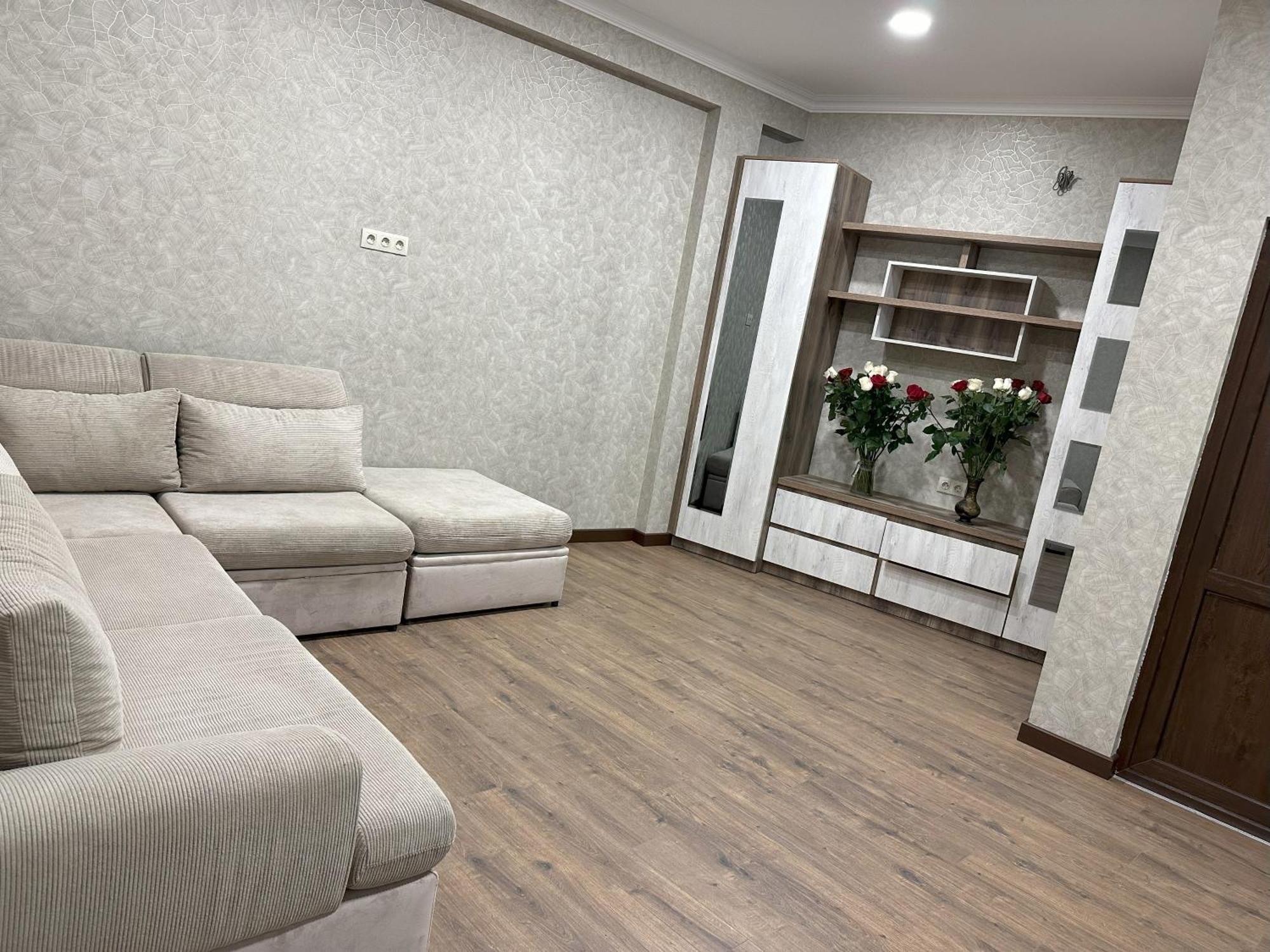 Three Palms Guest House Tbilisi Ngoại thất bức ảnh